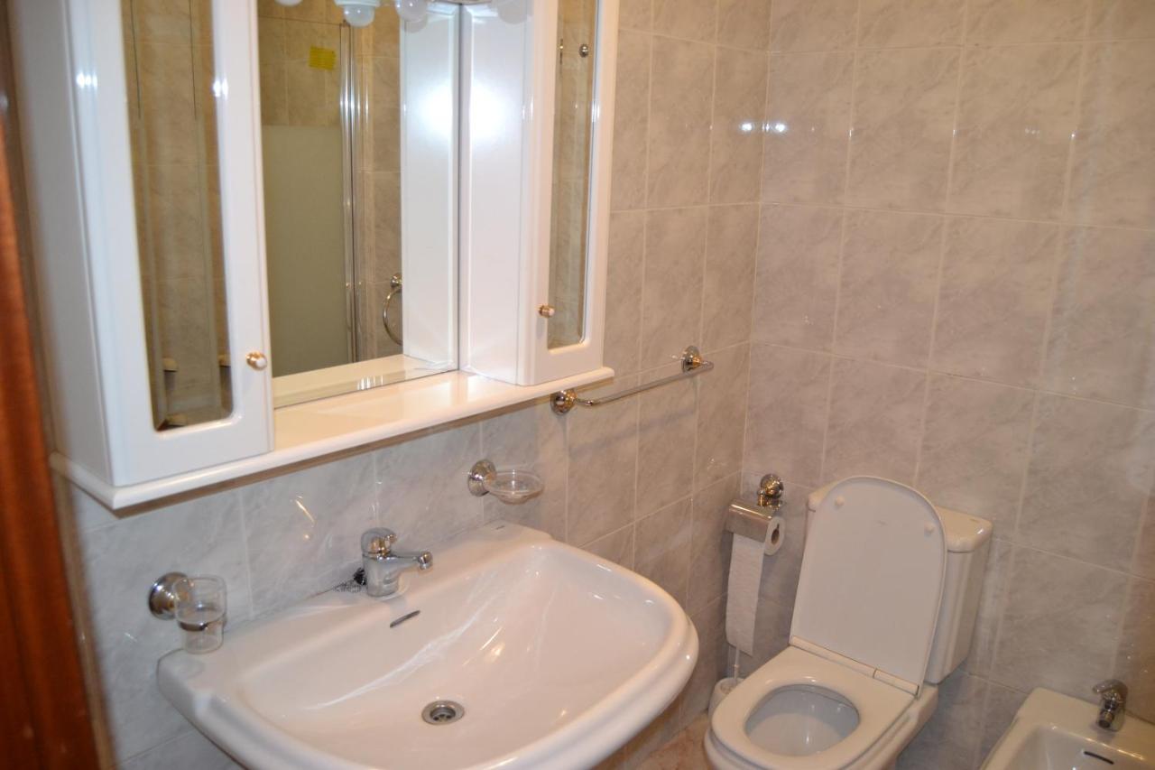 Appartamento Inmoinsuas Plaza De Galicia 32 Sarria Esterno foto